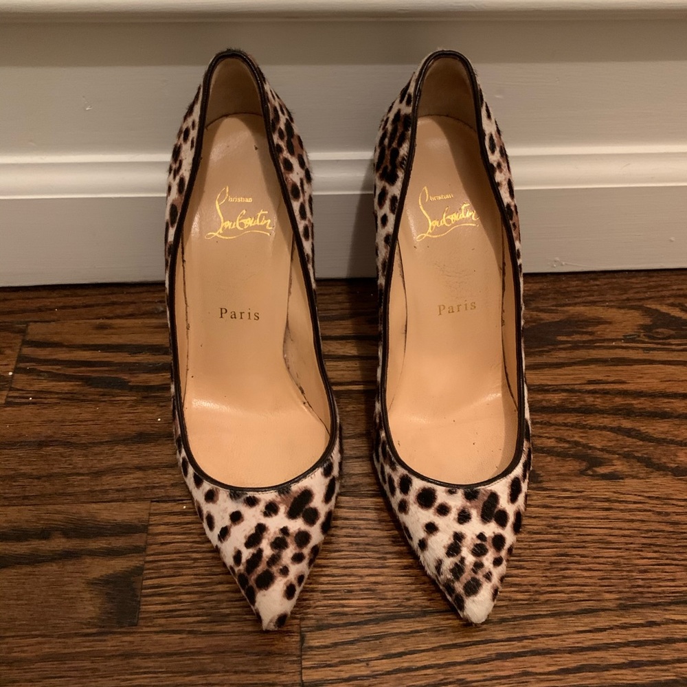 Christian Louboutin Sole Pumps